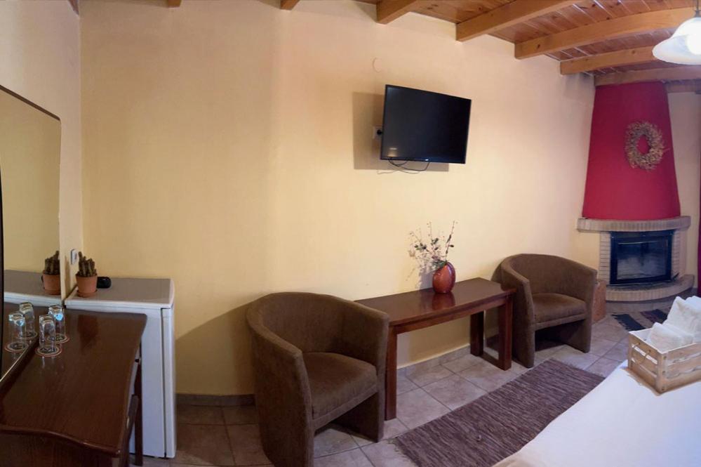 Guesthouse Teloni Vytina Exterior photo